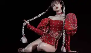 BLACKPINKのLISAが語る、ソロ活動とBLINKへの想い「自信を持って堂々と生きよう」