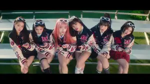 "IVE" Reigns As Trending Music Video Worldwide With "Kitsch"