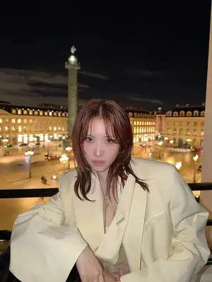 TWICE’s Momo has tooth pulled during Chicago stop of world tour