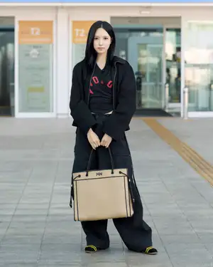 TWICE・MINA、フェンディを纏ってミラノへ!2027年春夏コレクションに出席。