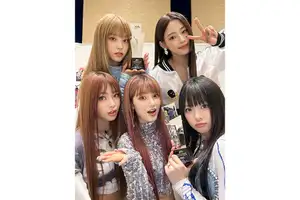 NewJeans、「2022 AAA」で「新人賞」「大賞 今年のパフォーマンス」の2冠達成