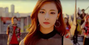 TWICE Celebrate 60 Million Views for Like OHH-AHH