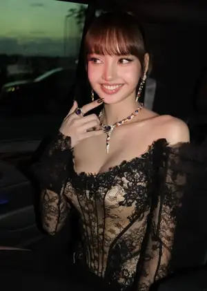 Lisa Addresses Leaked BLACKPINK Trainee Video and Death Threats: "It Was Sad, but I Overcame It"