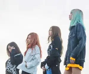 Rookie K-pop group Blackpink returns with a bang