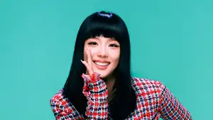 BLACKPINK's Jisoo stars in new fashion campaign by self-portrait