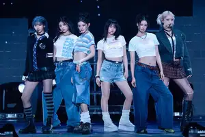 HANAのJISOO、MOMOKA ILLITの東京公演最終日にサプライズ登場 コラボステージを披露(日テレNEWS NNN)