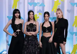 BLACKPINK、全米アルバムチャートで首位を獲得 韓国出身ガールズグループ初の快挙