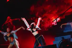 JENNIE of BLACKPINK faces mixed reviews at Lollapalooza Chicago
