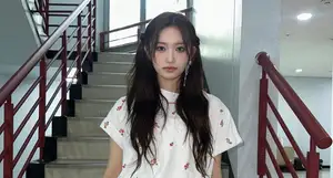 Video Shows IVE’s Leeseo Allegedly Being Bullied At School, Forced To Sign Autographs