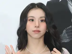TWICE's Chaeyoung Suspends Activities Due to Vasovagal Syncope