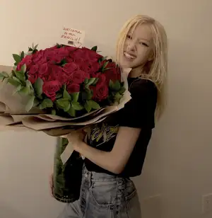 ATLANTIC INKS BLACKPINK STAR ROSÉ