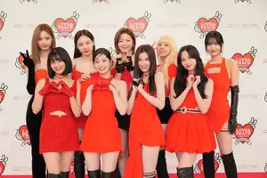 <紅白リハ2日目>TWICE、3年ぶり紅白で語った“再”への思い NiziUにもメッセージ